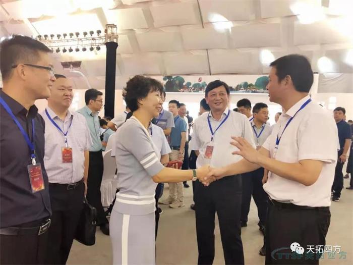 ������ʱ�����������ݽ���������70���깤ҵ����Ч��չ